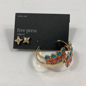 4/$25 NWT Free Press set of 2 earrings